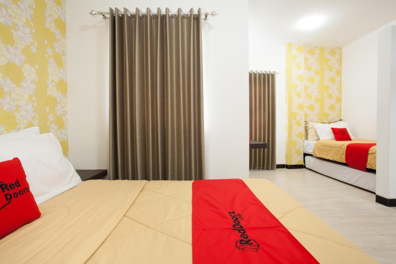 Hotel Reddoorz Near Museum Angkut Batu à Batu  Extérieur photo