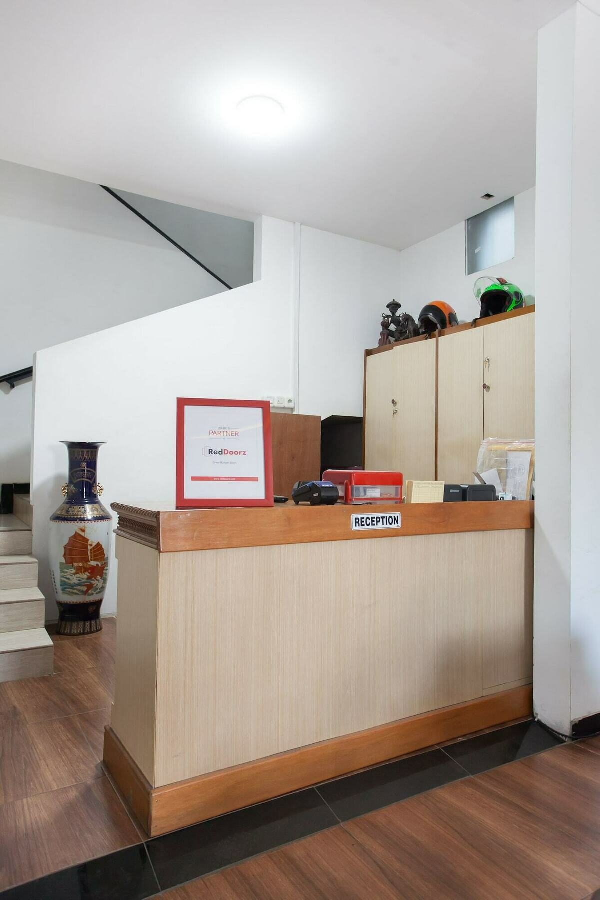 Hotel Reddoorz Near Museum Angkut Batu à Batu  Extérieur photo